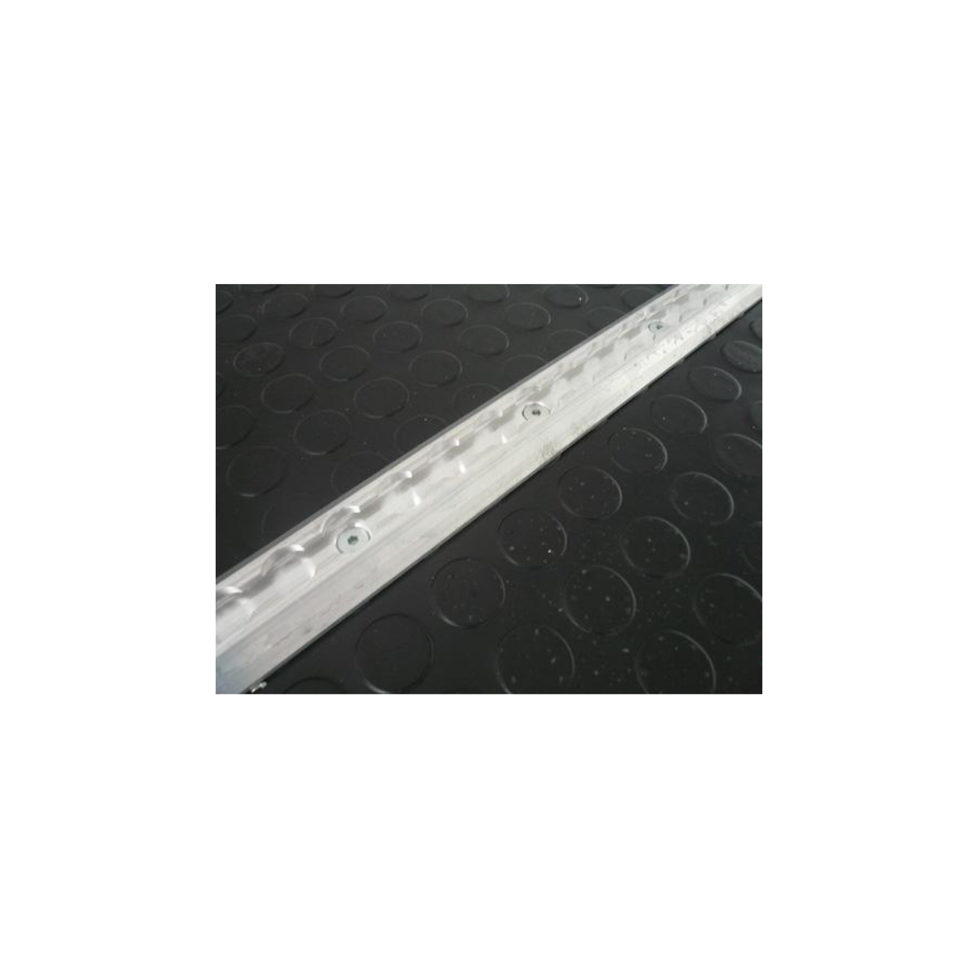 6” Aluminum L-Track rails
